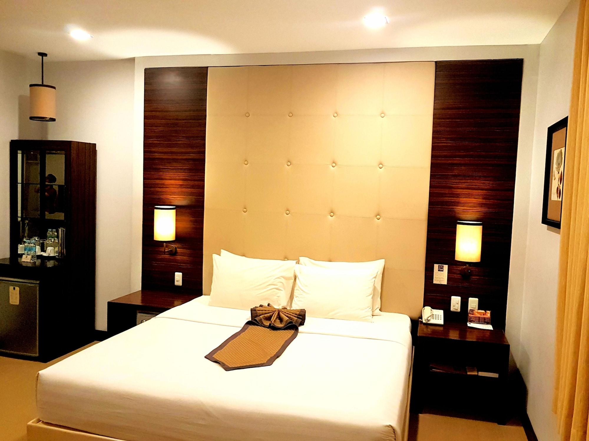 D'Hotel & Suites Dipolog Extérieur photo